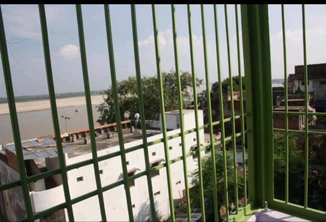 Monalisa Hostel Benares Buitenkant foto