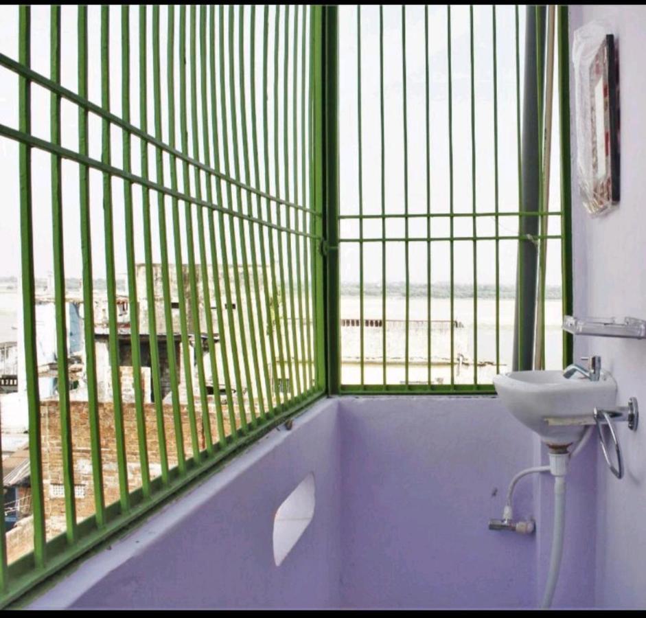 Monalisa Hostel Benares Buitenkant foto
